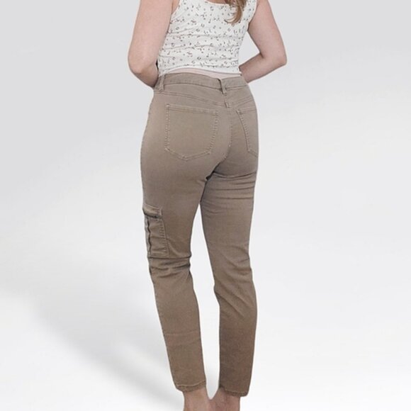 Design Lab Womens Mid Rise Sand Khaki Slim Straight Cargo Utility Pants- 31 - Picture 1 of 16